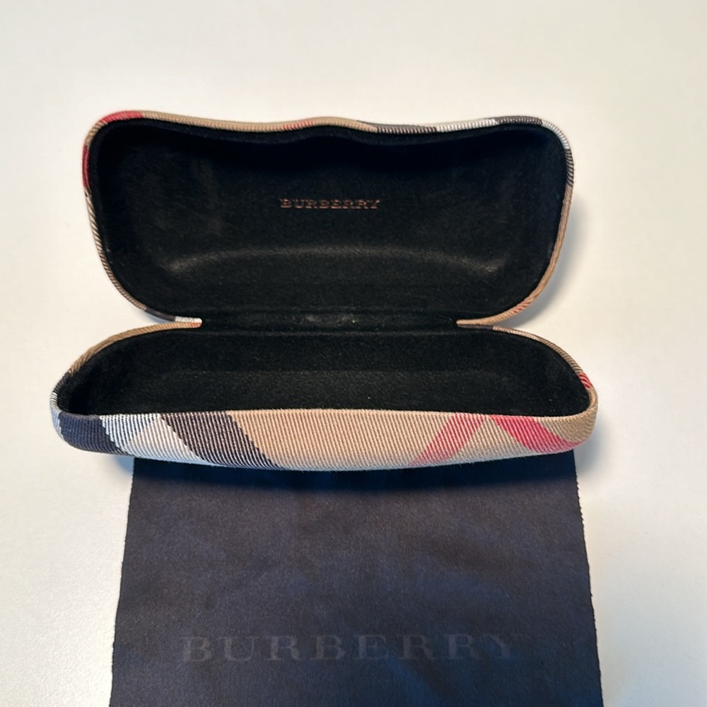 Burberry Large Glasses Case - Classic Pattern, Re… - image 2